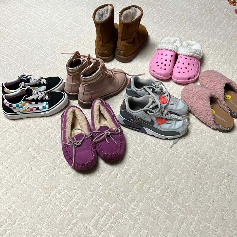 Little girl shoe bundle size 13-1